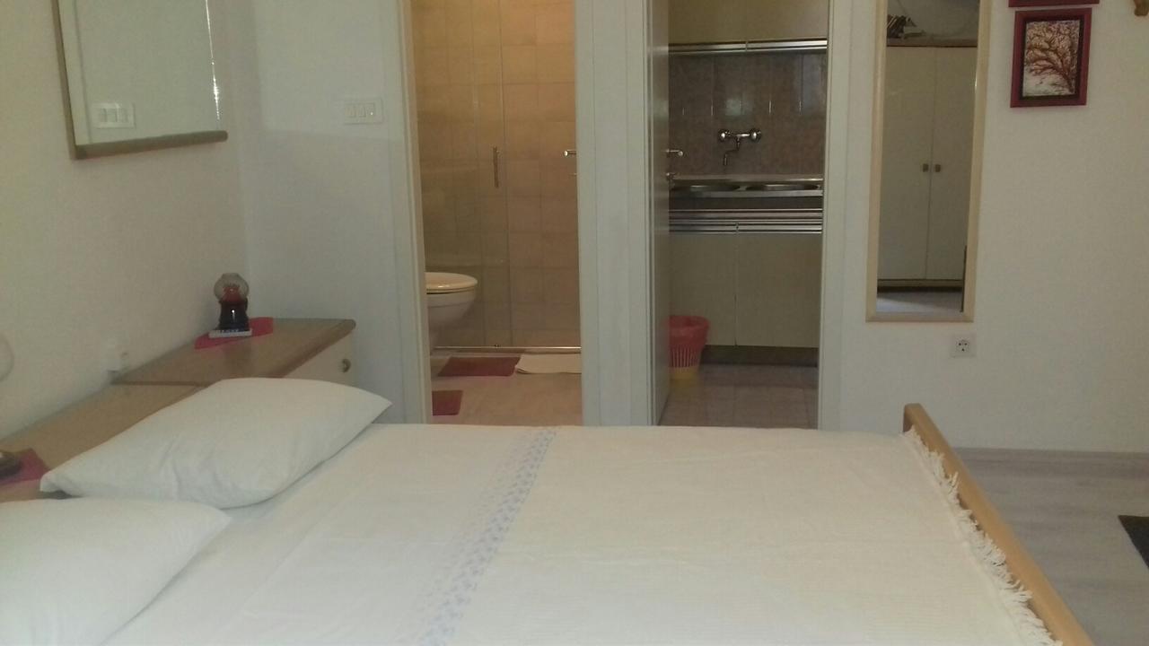 Apartments Ada Novak Đảo Hvar Ngoại thất bức ảnh