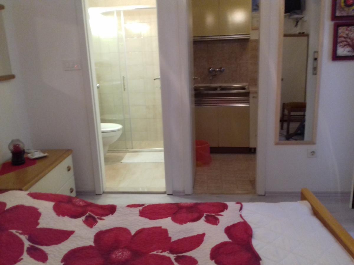 Apartments Ada Novak Đảo Hvar Ngoại thất bức ảnh